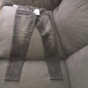 Mike high super skinny Levi's faded black jeansNWT
